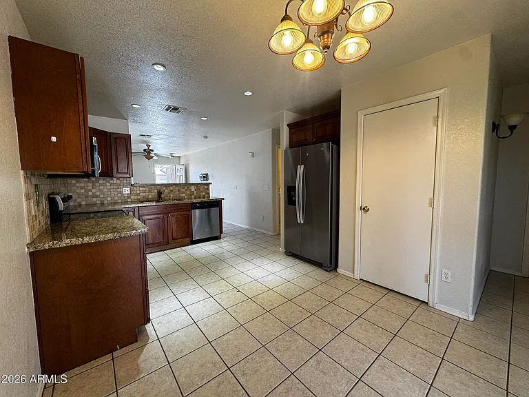 13220 W Calavar Rd — Photo 5