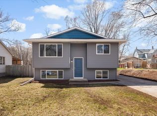 1369 Galtier St, Saint Paul, MN 55117
