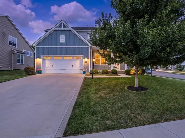 102 Moore Ct, Pickerington, OH 43147