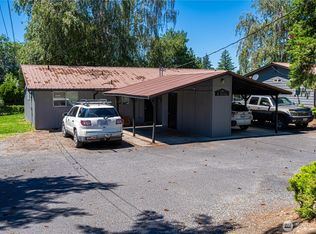 420 N Keller Ave #A & B, East Wenatchee, WA 98802