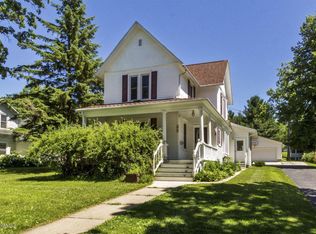 418 Winona St SE, Chatfield, MN 55923