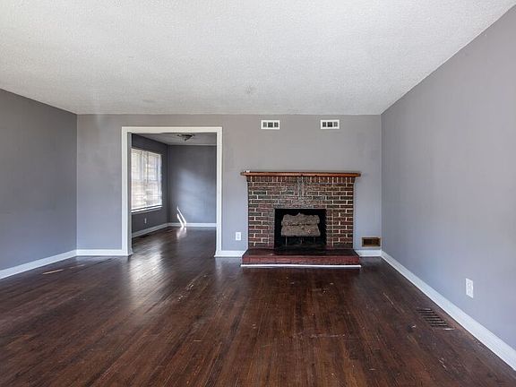 3rd image of 2242 3rd Ave S