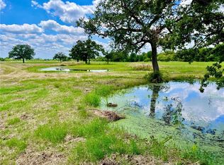 9004 Old Hwy, Calvert, TX 77837