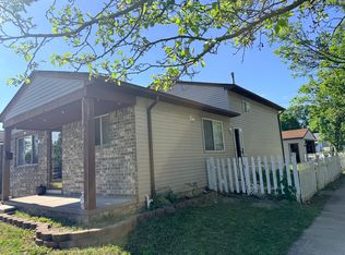 28610 Leona St, Garden City, MI 48135