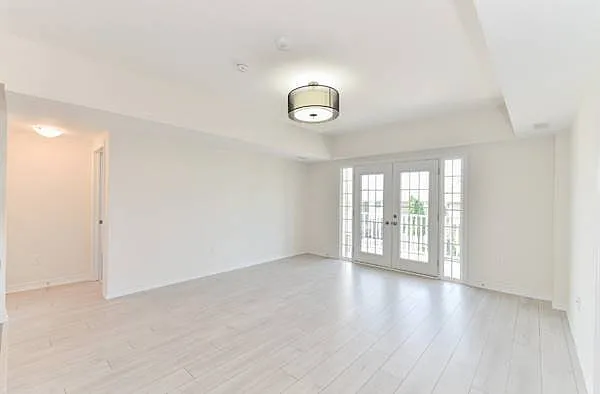 Building Photo - 403 Westwood Dr #23
