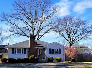 33 Roosevelt Blvd, Parlin, NJ 08859