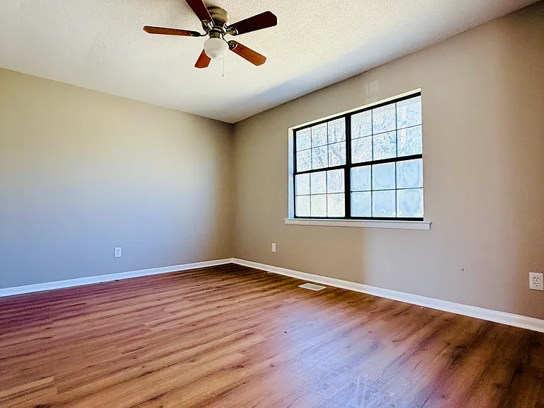6 Almond Ct #5A — Photo 10