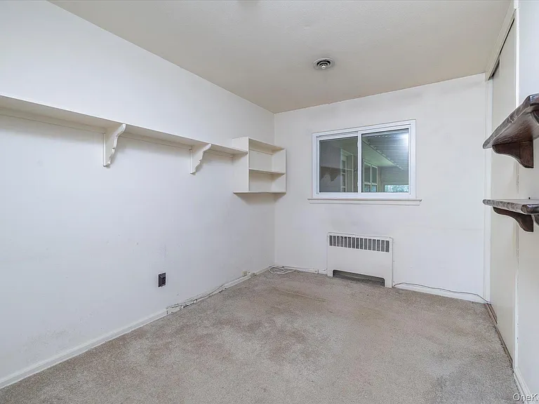 531 Surrey Pl — Photo 15