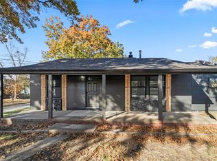 5327 Urbandale Ave, Des Moines, IA 50310