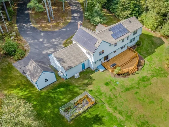 204-204A North St, Mattapoisett, MA 02739