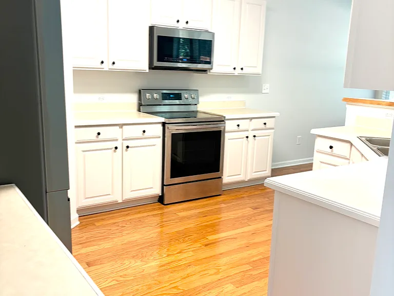 4026 Kingsley Park Ct — Photo 5