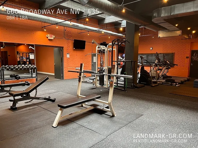 600 Broadway Ave NW #435 — Photo 23