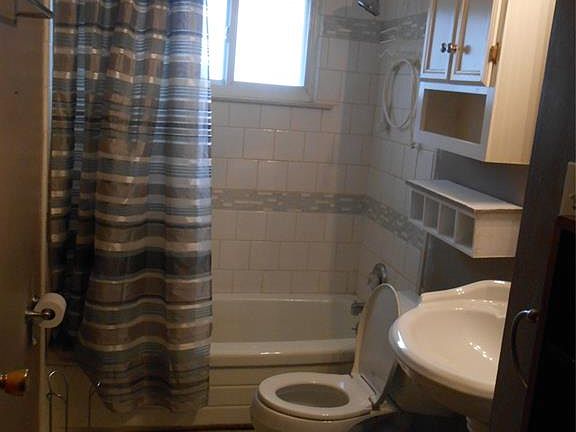 2nd image of 27342 Palmer Blvd