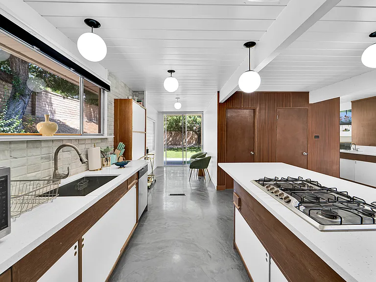 12600 Jimeno Ave — Photo 39