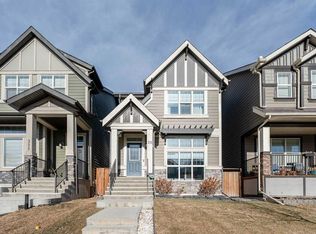 318 S Masters Row SE, Calgary, AB T3M 2T7