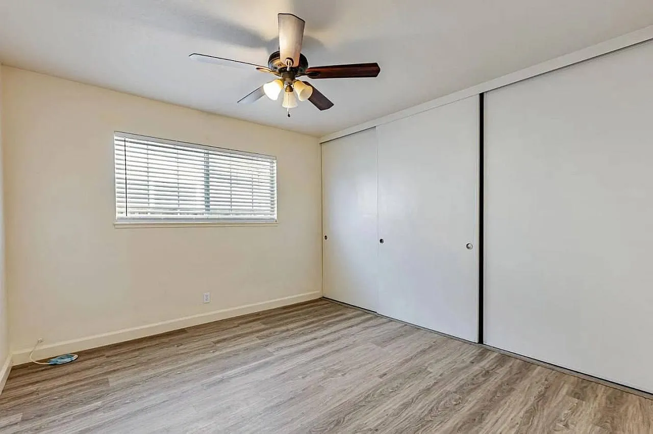 2 bed, $3,500 — Photo 1
