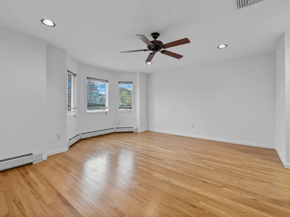 28 Washington Avenue image 9 of 20