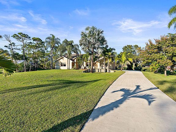 3rd image of 4071 SW Bimini Cir N