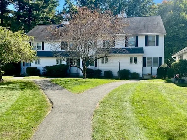 83 Oldefield Farms Road #83, Enfield, CT 06082