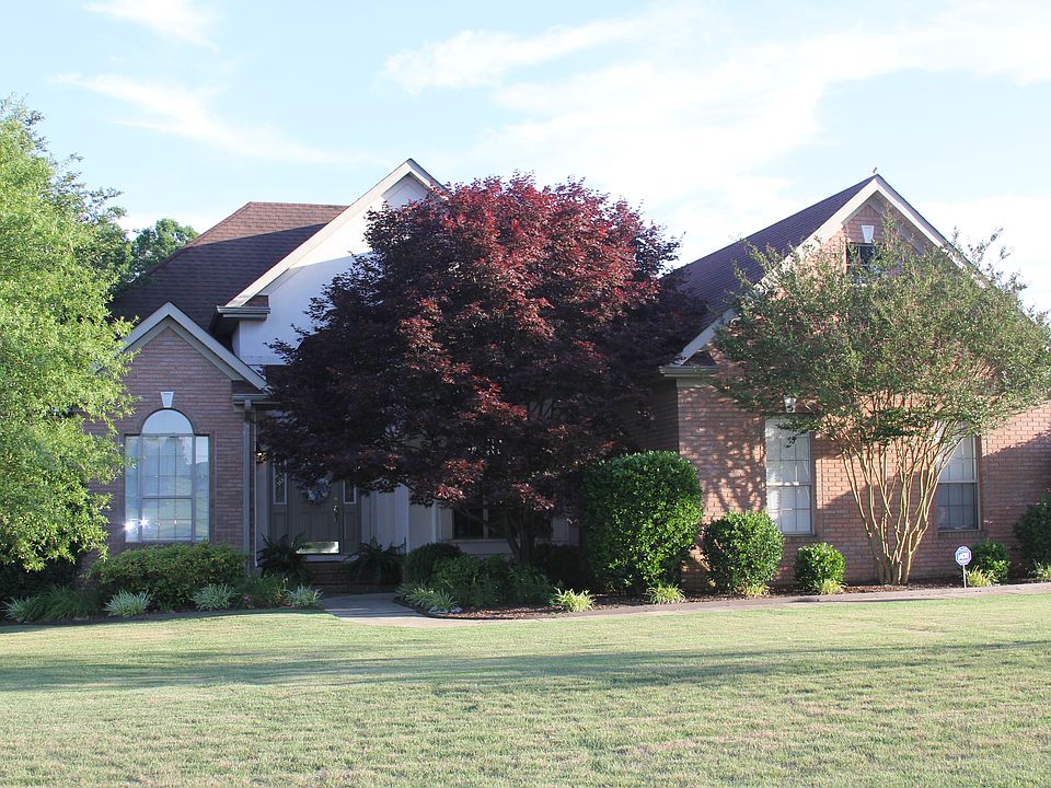 1st image of 341 Kingston Dr
