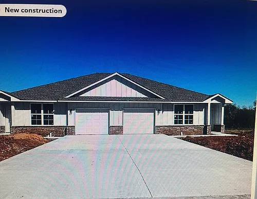 1700 & 1702 E Creek Dr Photo 1