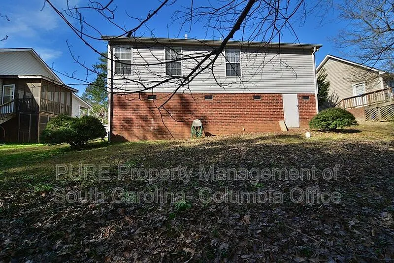 3 bed, 2.0 bath, 1264 sqft, $1,700 — Photo 3