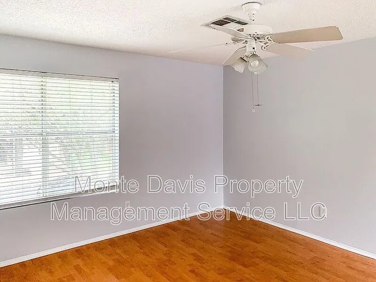 11506 Gun Fight Ln — Photo 9
