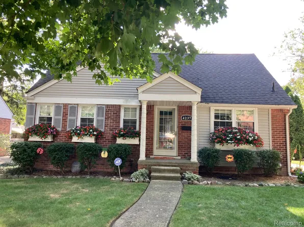 4237 Wakefield Rd, Berkley, MI 48072