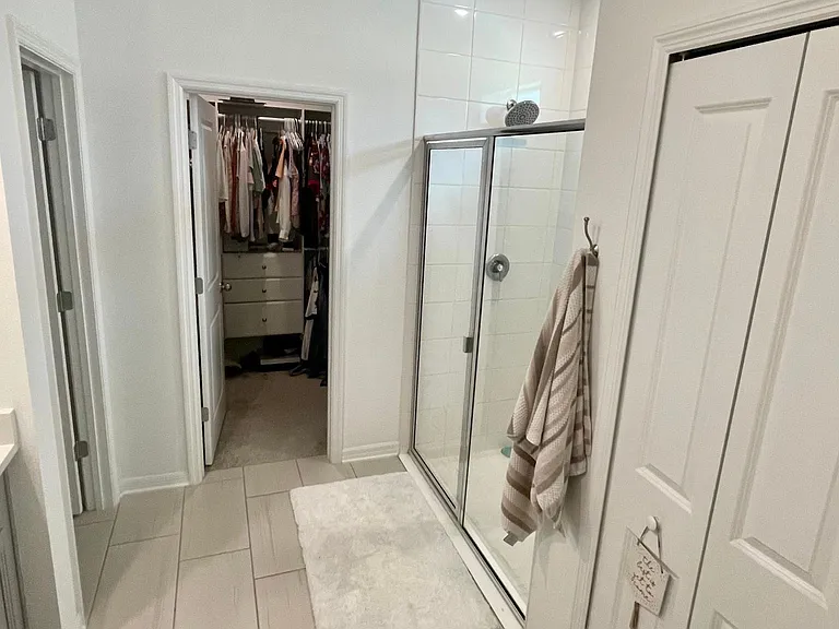 5616 Los Robles Ct — Photo 9