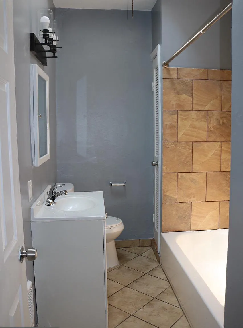2 bed, 1706 sqft, $1,200 — Photo 3