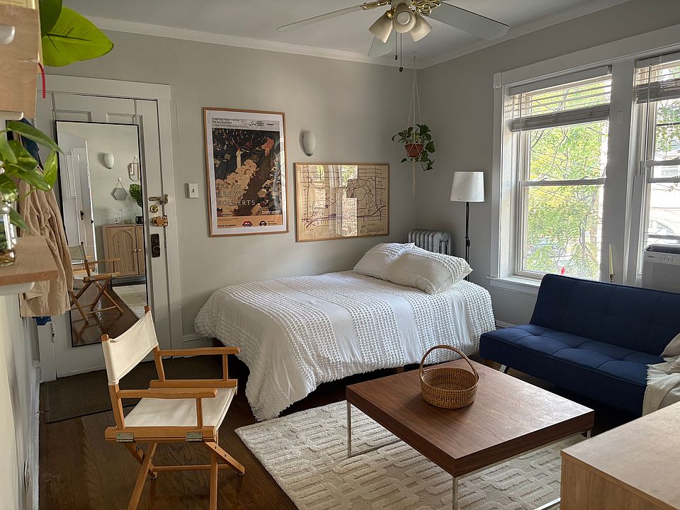 1st image of 2901-11 N Seminary Ave #208
