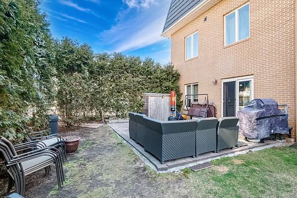 1st image of 1517 Royce St #1I