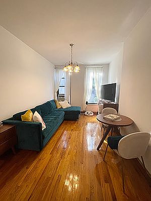 1st image of 138 W 70th St APT 2B
