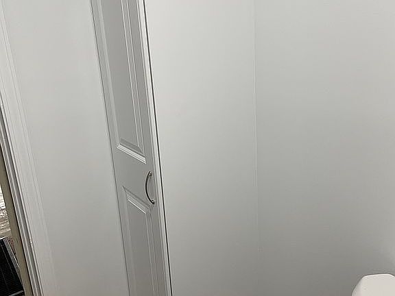 4th image of 307 Wilson Ct