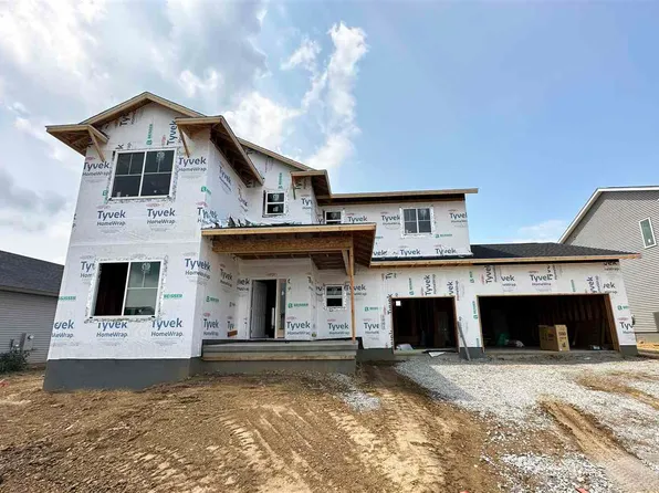 1001 Thomas Cir, Tiffin, IA 52340