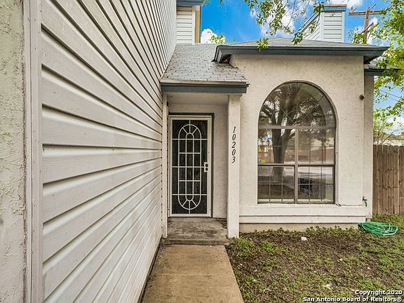 2nd image of 10203 Raven Field Dr