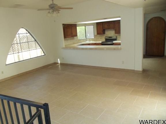 3rd image of 3293 Sand Piper Dr
