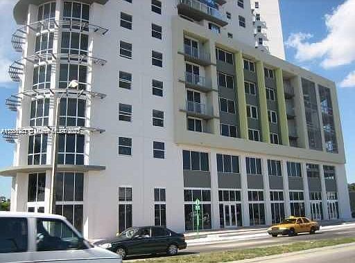 2nd image of 1 Glen Royal Pkwy APT 1112