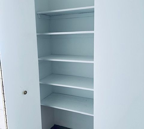 5th image of 1450 E 55th Pl APT 518S