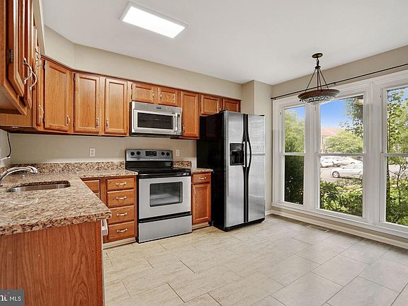 5th image of 5136 Glen Meadow Dr