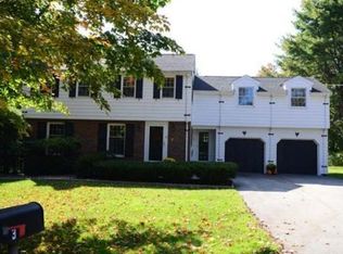 3 Regis Rd, Andover, MA 01810