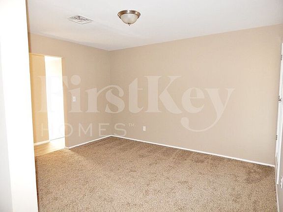 4th image of 3070 Durwood Dr