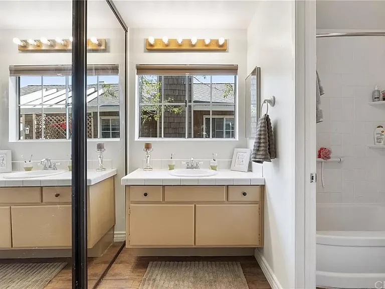 12555 Euclid St #33 — Photo 10