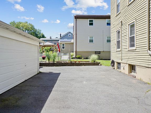 Parking & Detached Garage