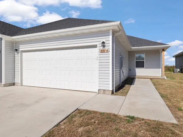 331A W Summit St, Aurora, MO 65605