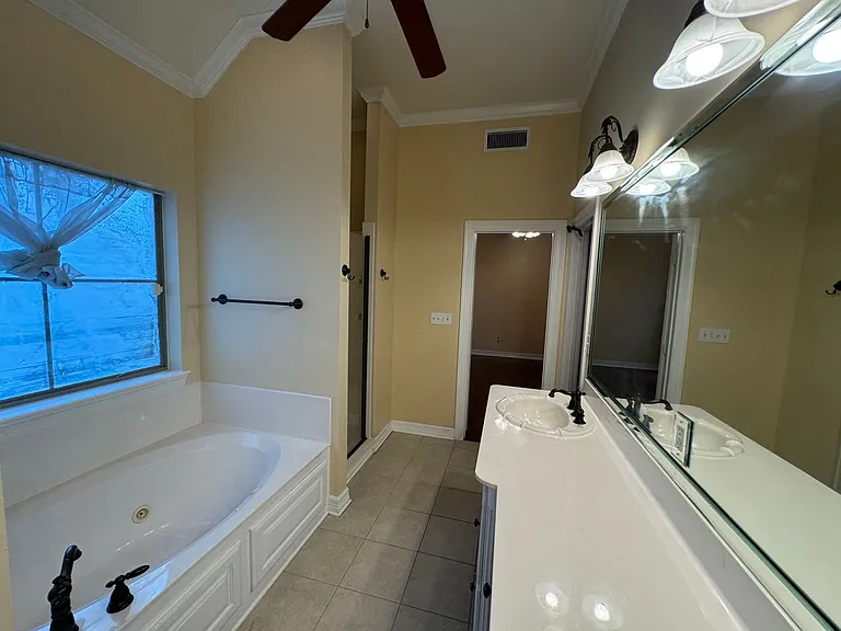 472 Grand Oaks Dr — Photo 19