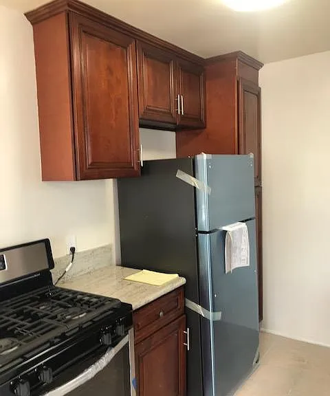 3914 Ingraham St #3 — Photo 2
