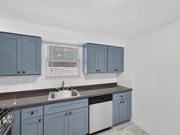 5th image of 2261 Strahle St Floor 2