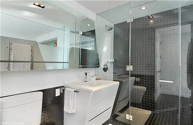 Rented by TNG Nassimi Realty | media 25