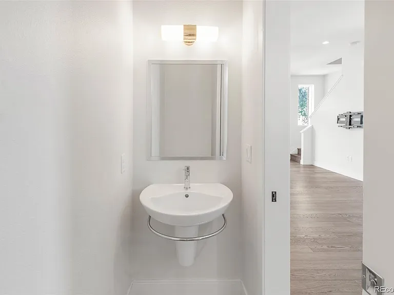 2420 Eliot St — Photo 9